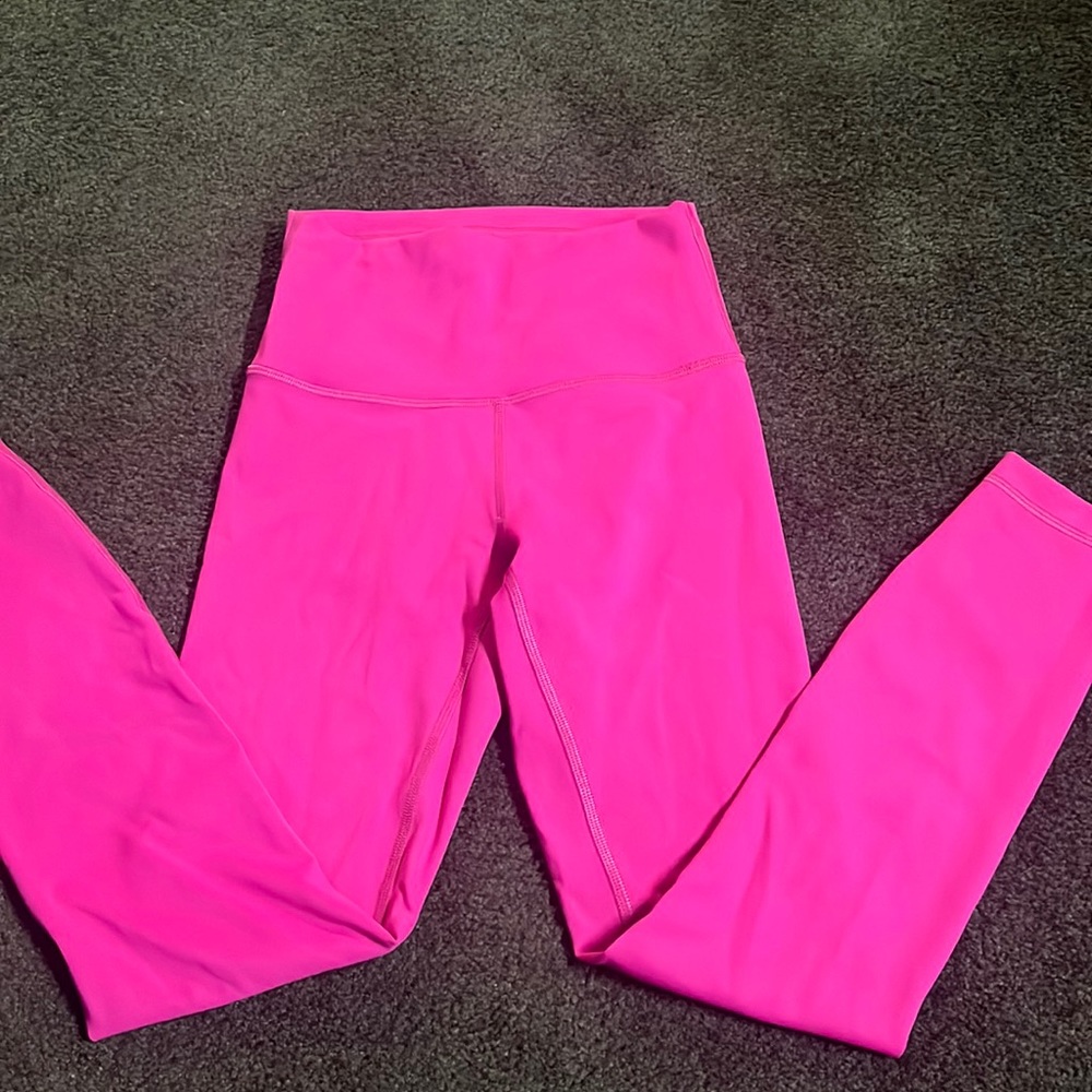Lululemon Wunder Under 25” Size 2 Leggings Ripened Raspberry